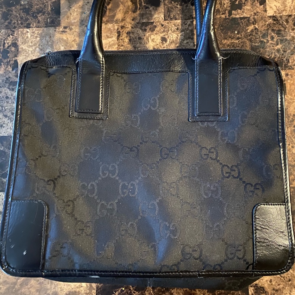 Authentic Gucci purse